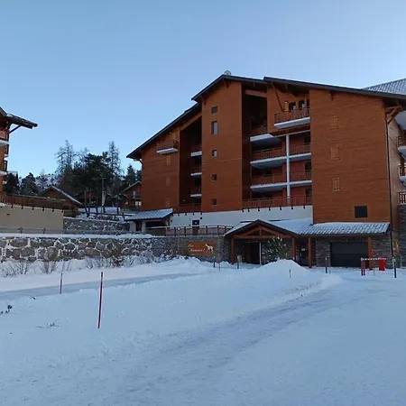 Grand T4 Confortable Au Pied Des Pistes Pour 8 Personnes Le Devoluy